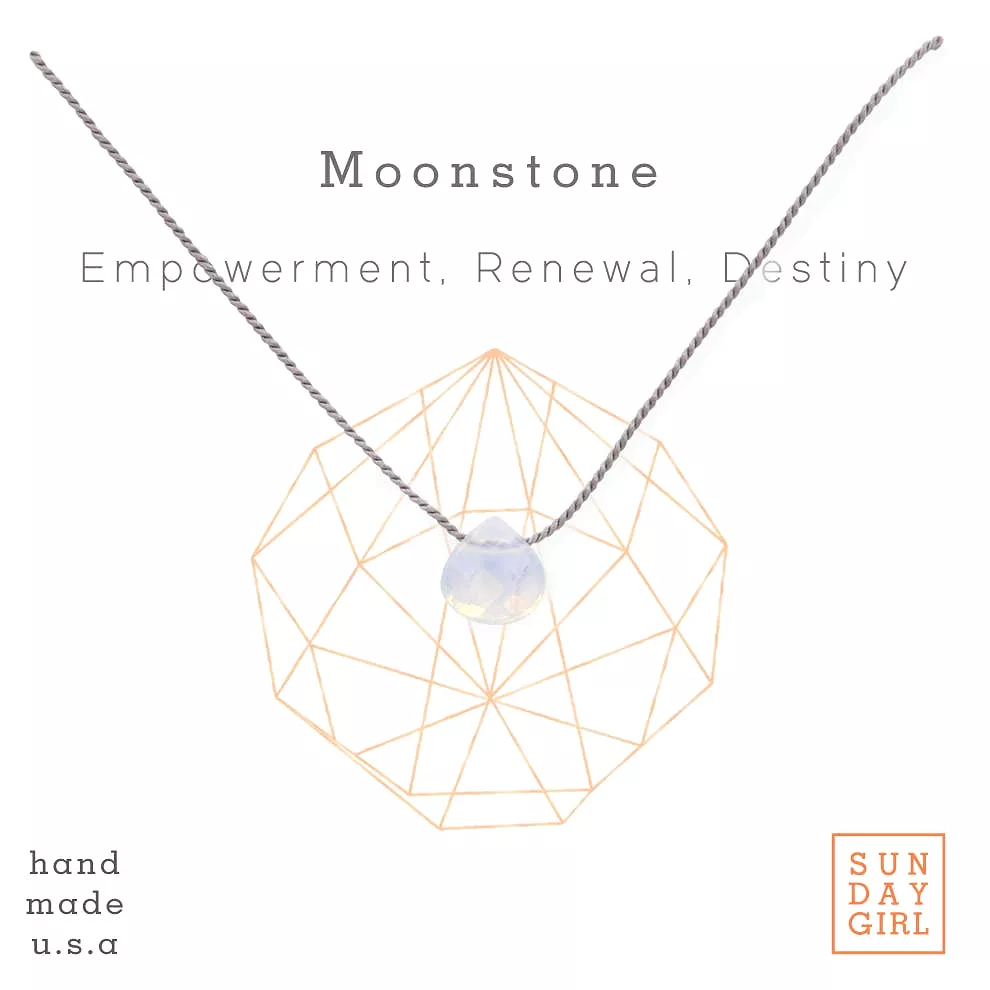 Crystals and Stones Necklace | Moonstone