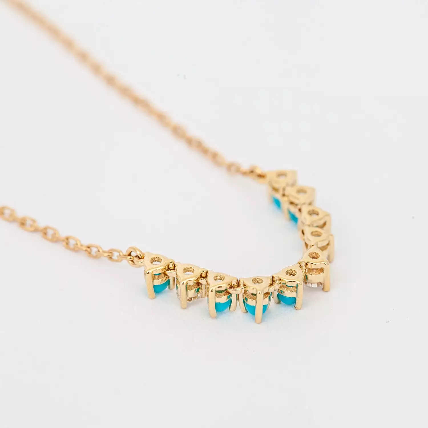 Diamond and Turquoise Rounds Chain Necklace