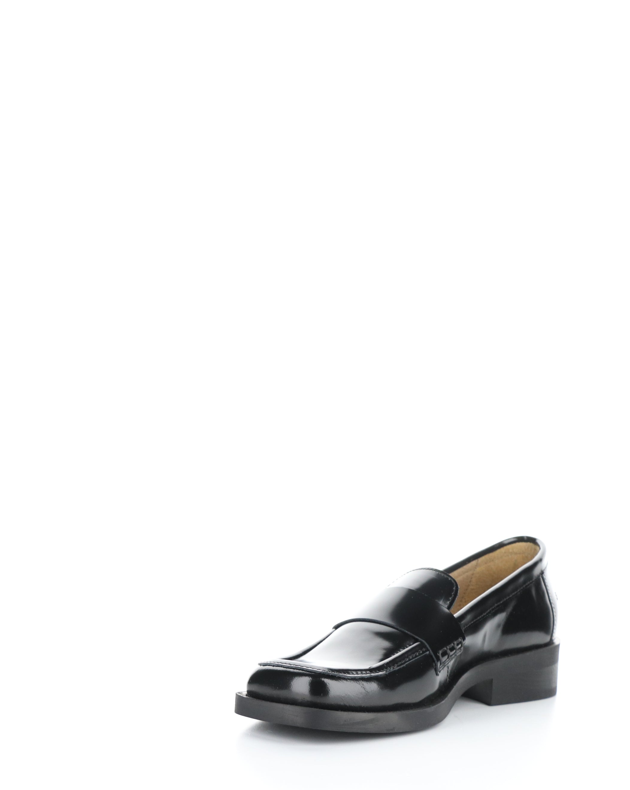 EMILY BLACK Round Toe Shoes