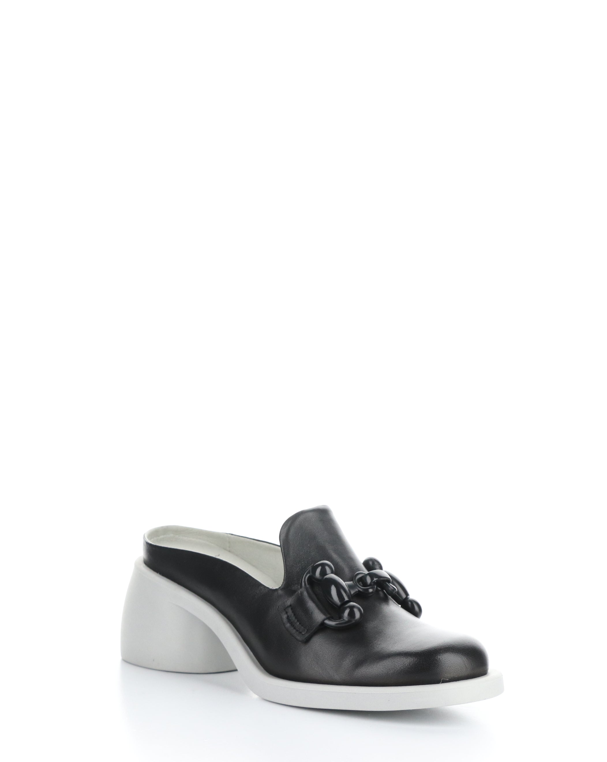 HAMI045FLY 002 BLACK Round Toe Shoes