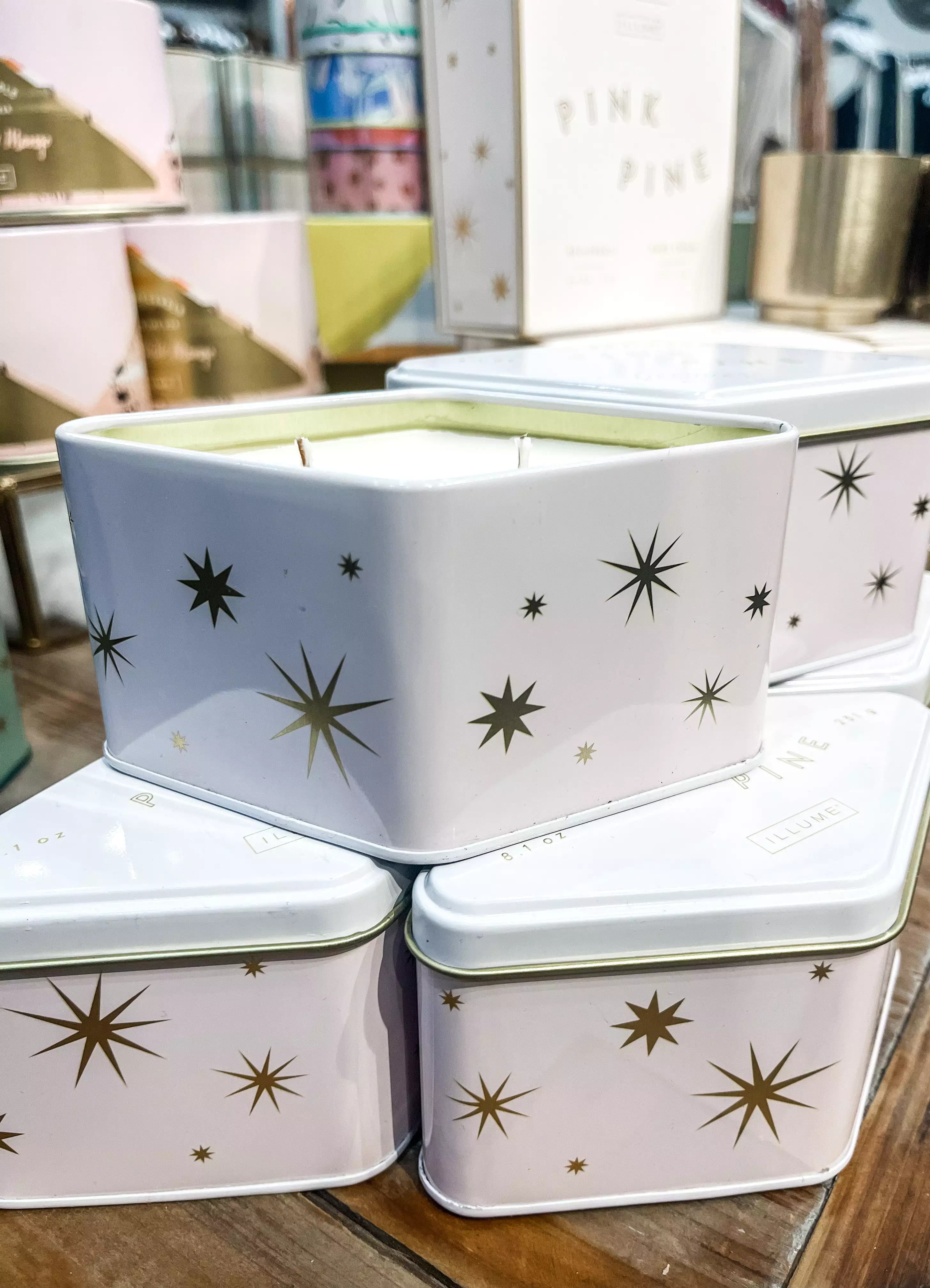 Illume Diamond Tin Candle