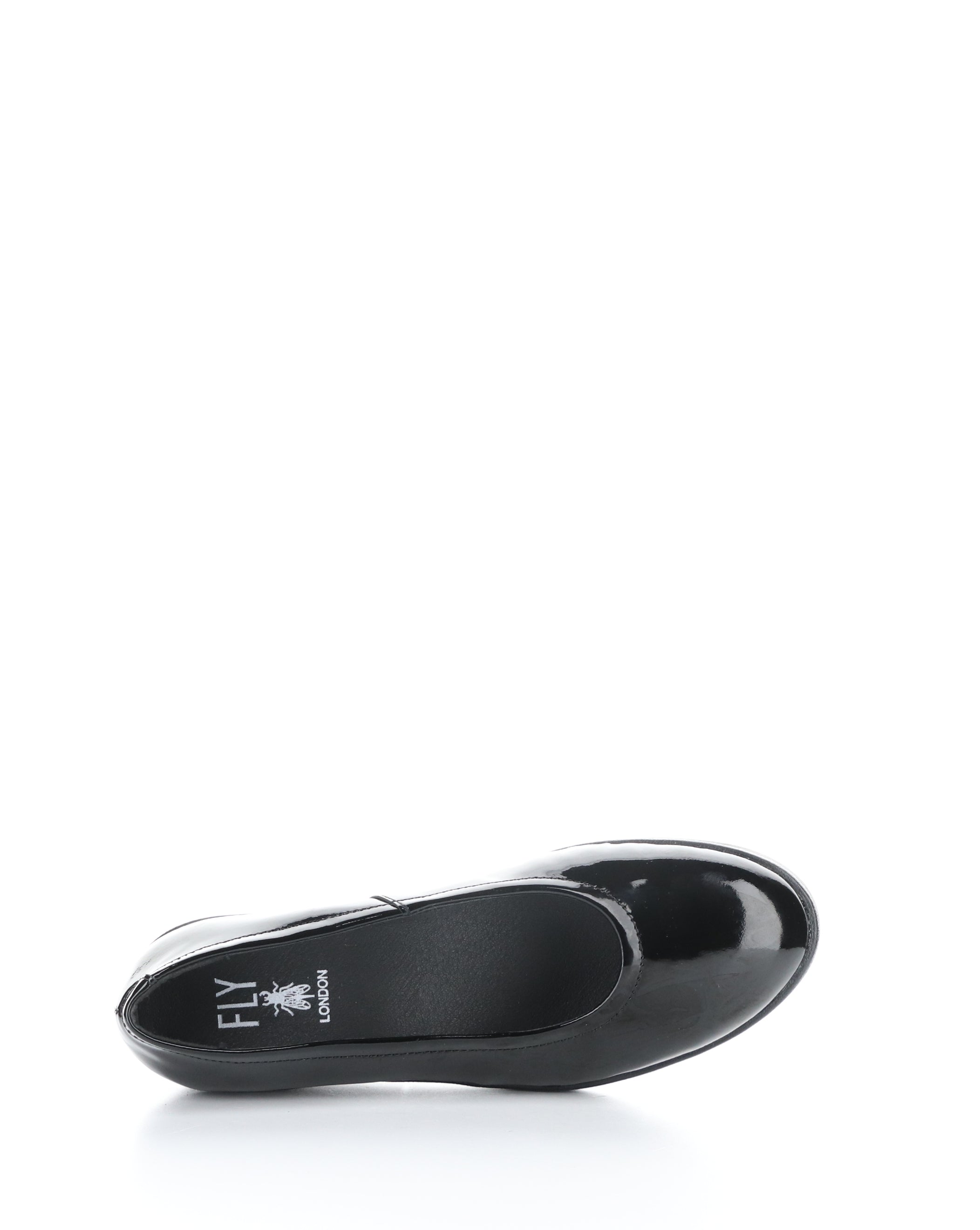 NUMA570FLY 013 BLACK Round Toe Shoes