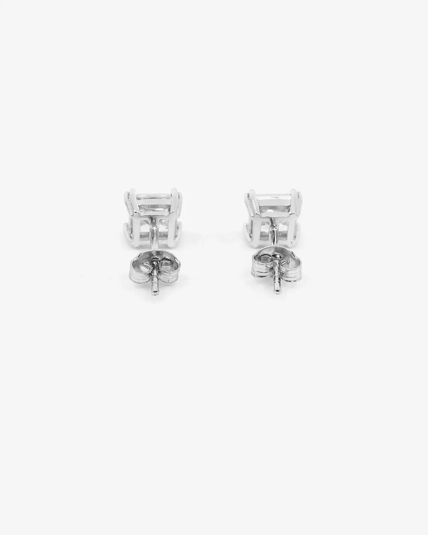 Saint Morta Square Cut Earrings White Gold