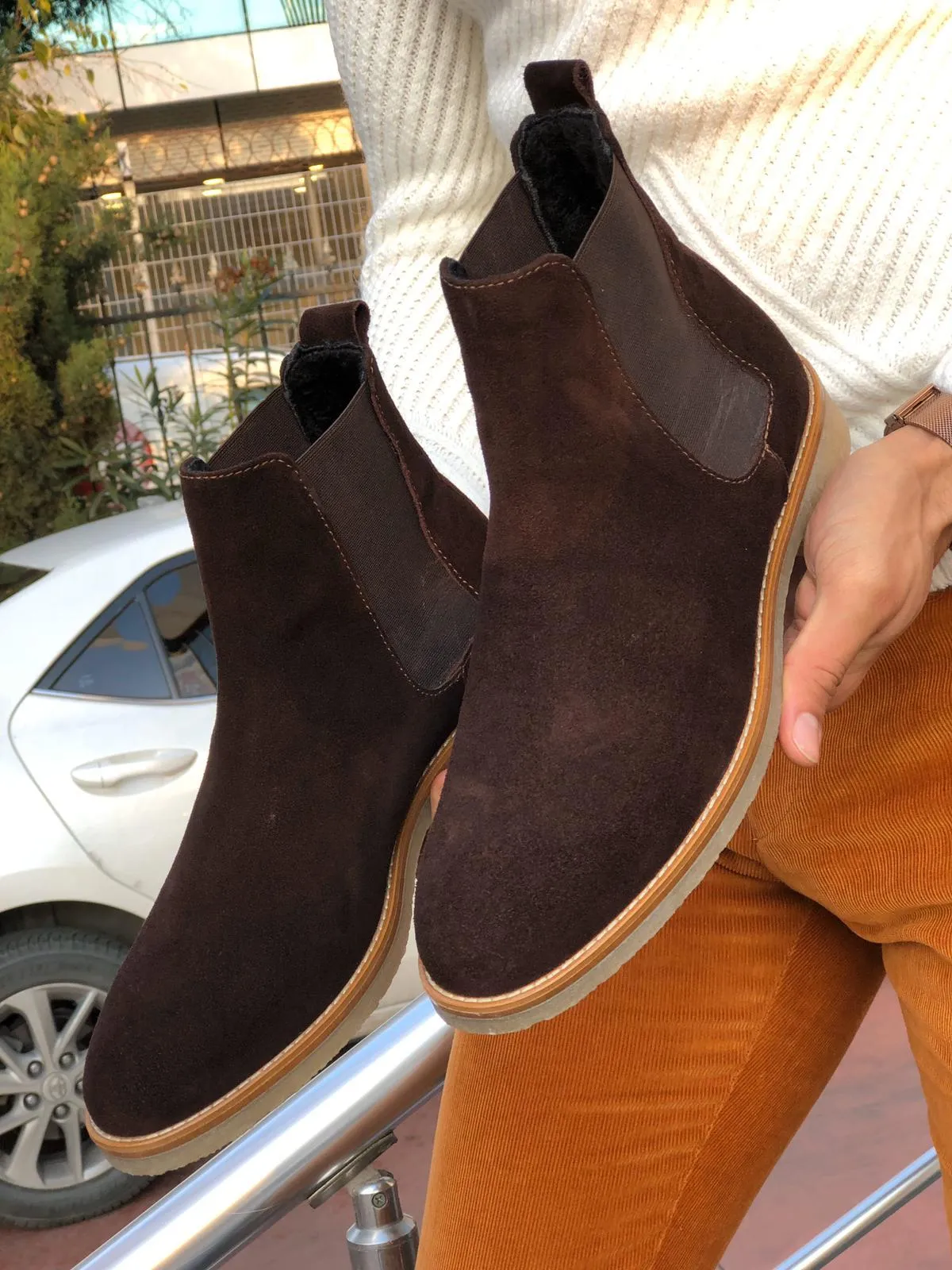 Suade Leather Classic Chelsea boots Brown