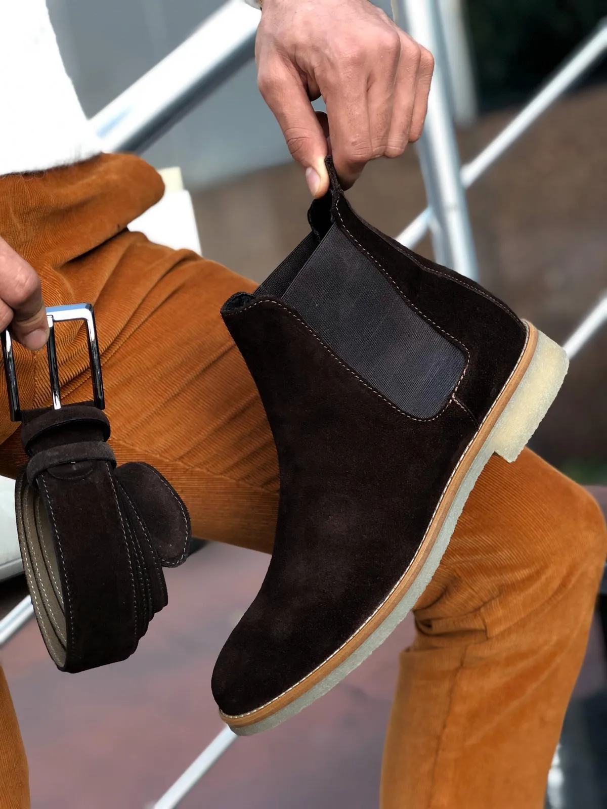 Suade Leather Classic Chelsea boots Brown