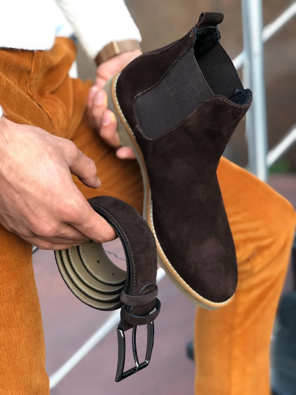 Suade Leather Classic Chelsea boots Brown