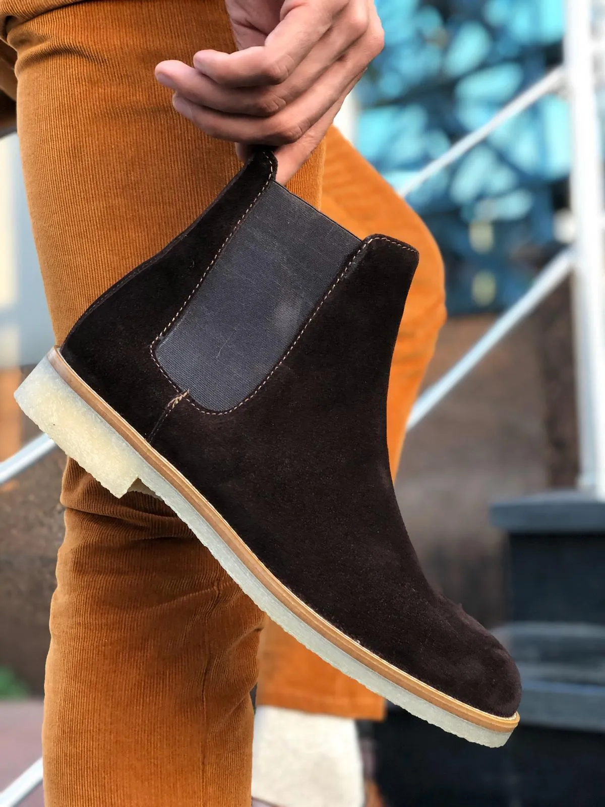 Suade Leather Classic Chelsea boots Brown