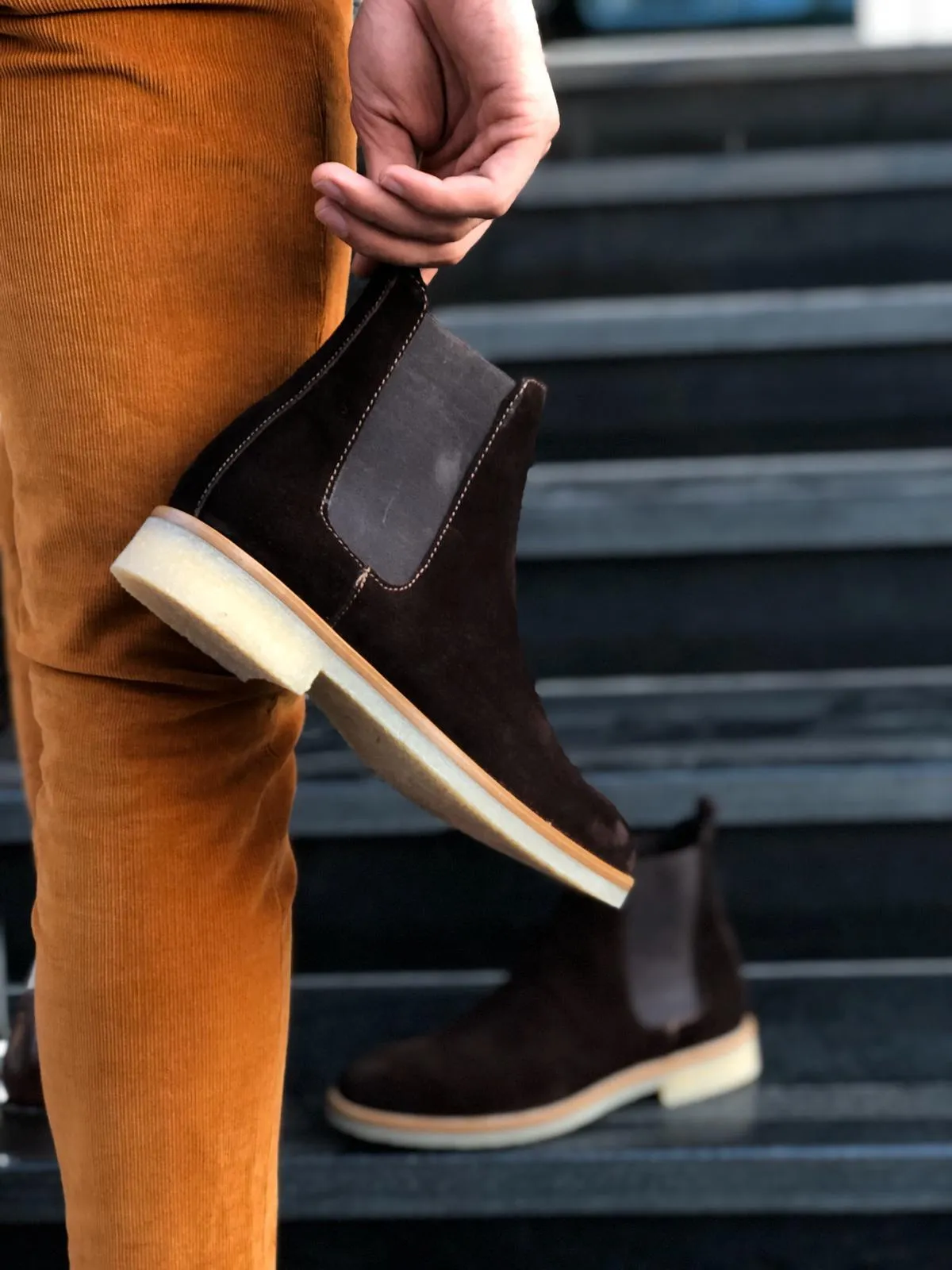 Suade Leather Classic Chelsea boots Brown