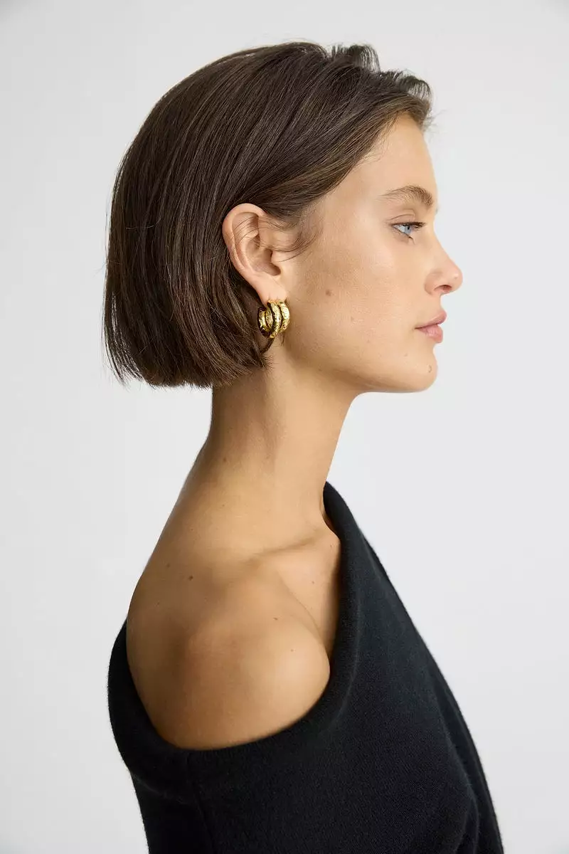 THE CECILIA HOOP EARRINGS - SMALL